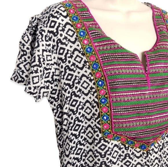 S.R. Fashion Geometric Pattern Short Sleeve Dress Size Small - Picture 3 of 6